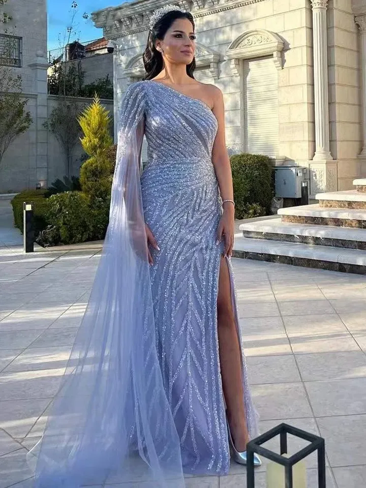 فستان ملبوس مرة